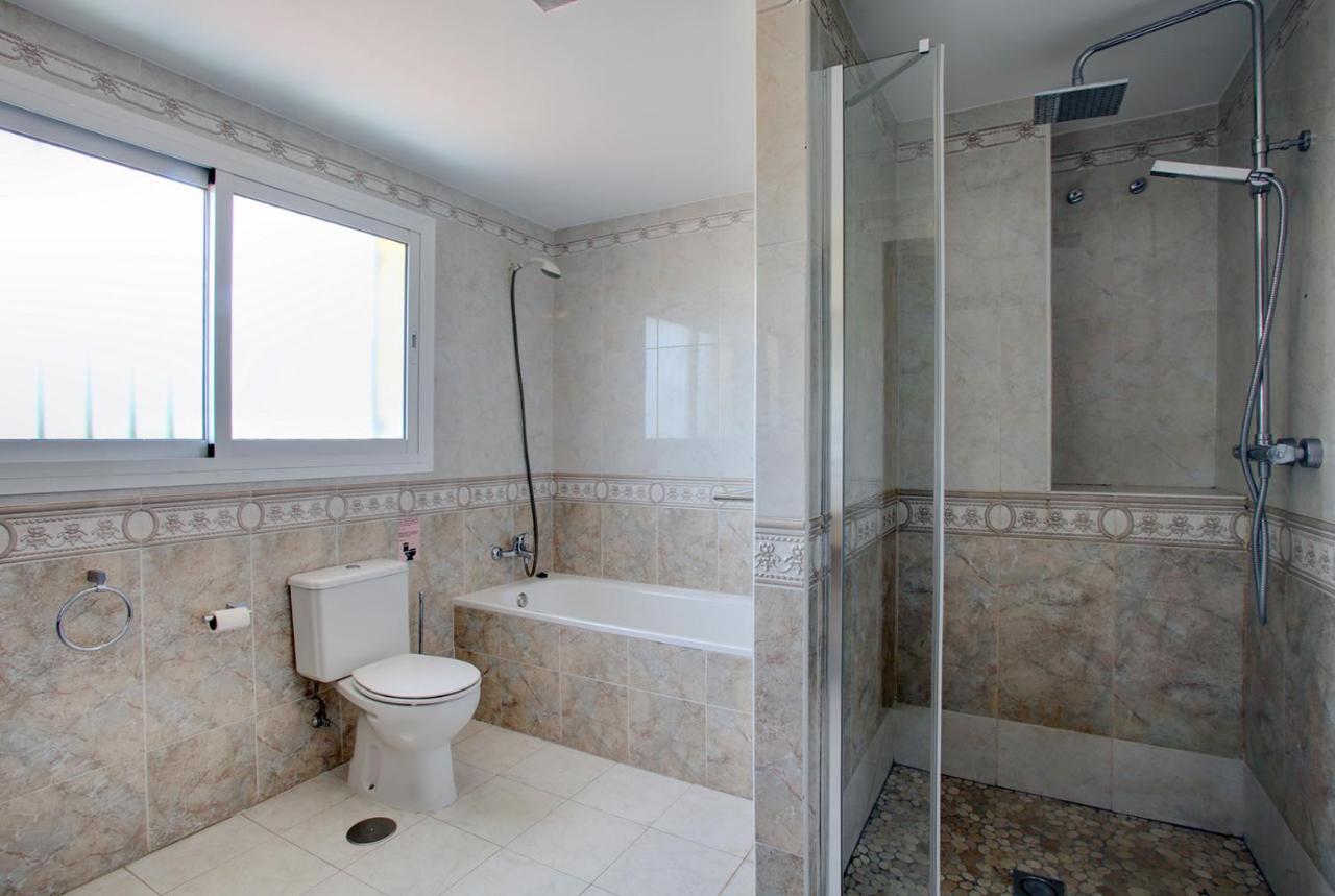 Rumah liburan Casa Ell Har Marbella